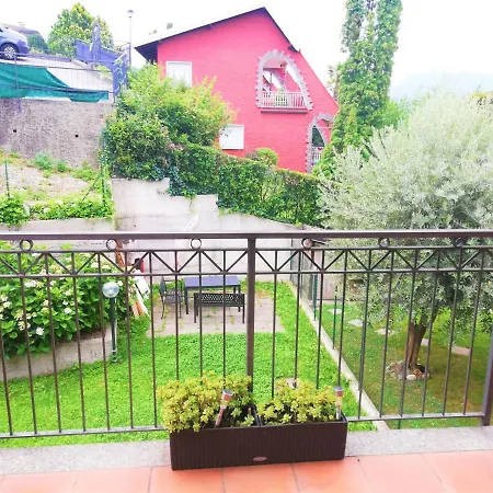- Scintilla Di Apartment Luino